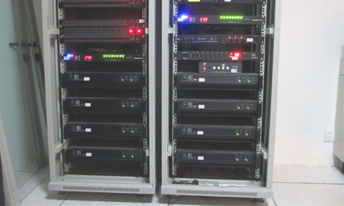 1541648860354242.jpg 机柜安装.jpg